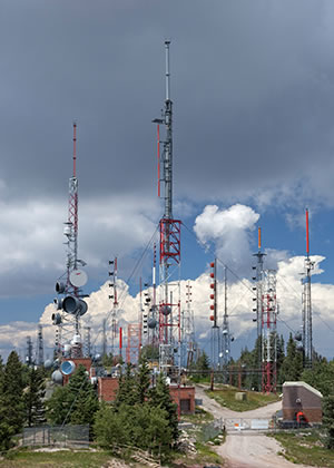 Communication Towers and Antennas on Sandia Crest, Albuquerque, NM © Science Photo Library