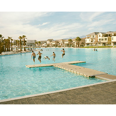 A 2.4-acre, 4-million-gallon private swimming pool © Elliot Ross