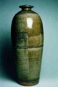 Richard Batterham, bottle. Photograph: Crafts Council