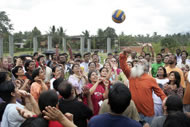 Sadhguru playing games with local children. Photograph: Swami Chitranga/Isha Foundation 2009 www.ishafoundation.org