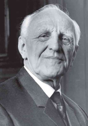 Donald Winnicott. Photograph courtesy of Chris Brogan